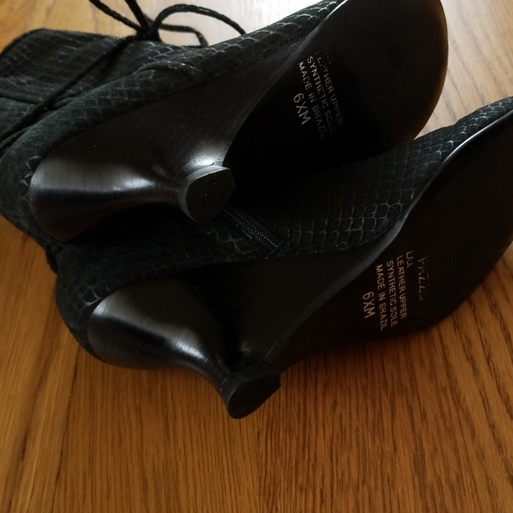PAZZO Leather Boots💕 - Picture 7 of 7
